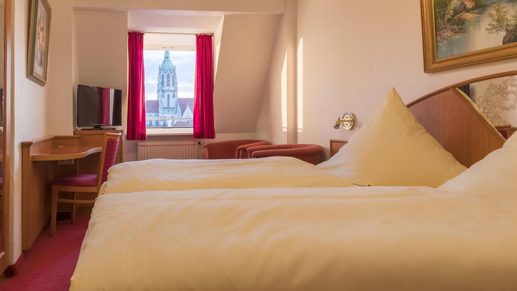 Hotel Bayernland มิวนิก ภายนอก รูปภาพ