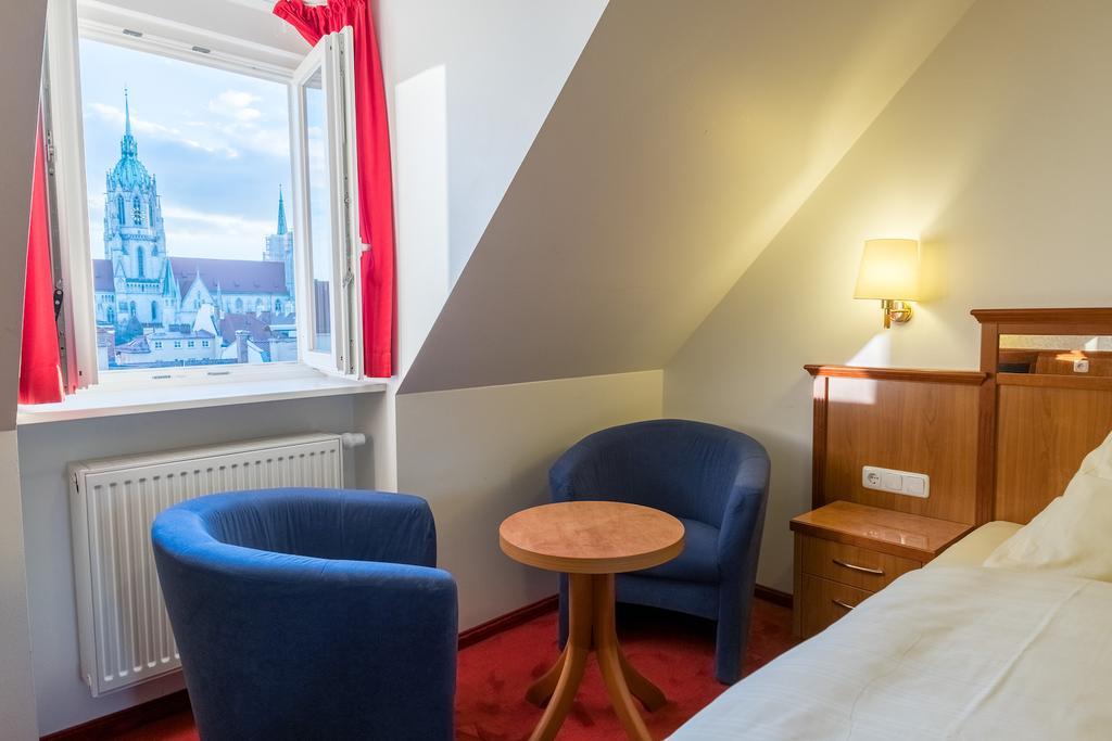 Hotel Bayernland มิวนิก ภายนอก รูปภาพ