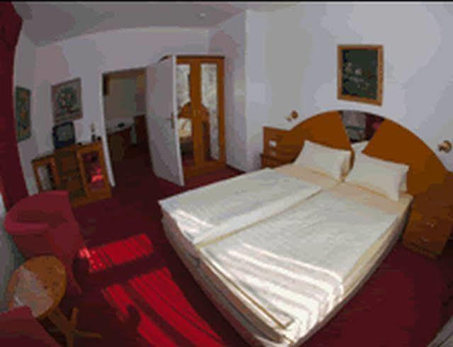 Hotel Bayernland มิวนิก ภายนอก รูปภาพ