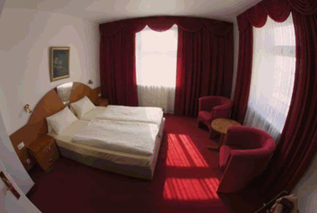 Hotel Bayernland มิวนิก ภายนอก รูปภาพ